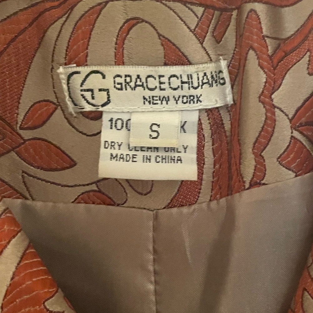 Grace Chuang 100% Silk Orange and Gold Brocade Coat - Picture 2 of 11
